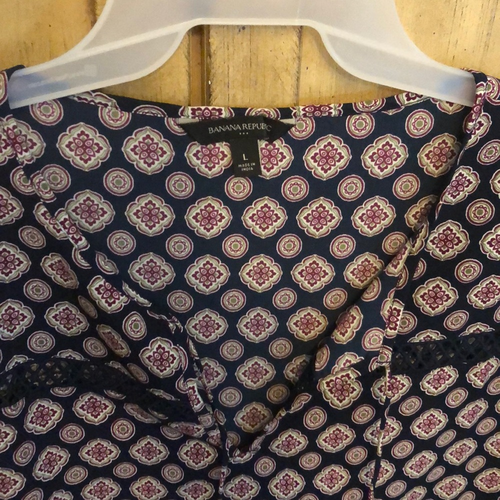 Banana republic blouse - Picture 2 of 2